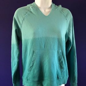 NEW. True craft sweatshirt girl | size L